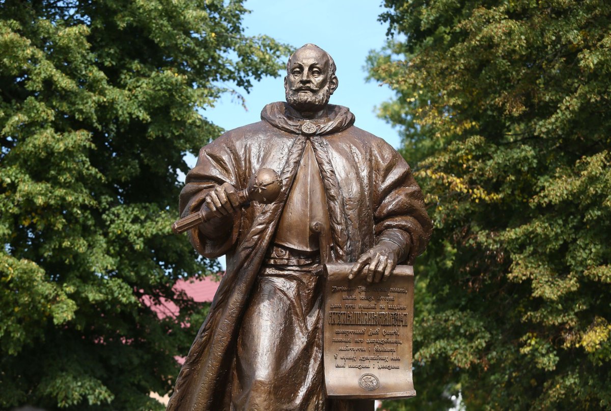 Памятник льву Сапеге в Беларуси