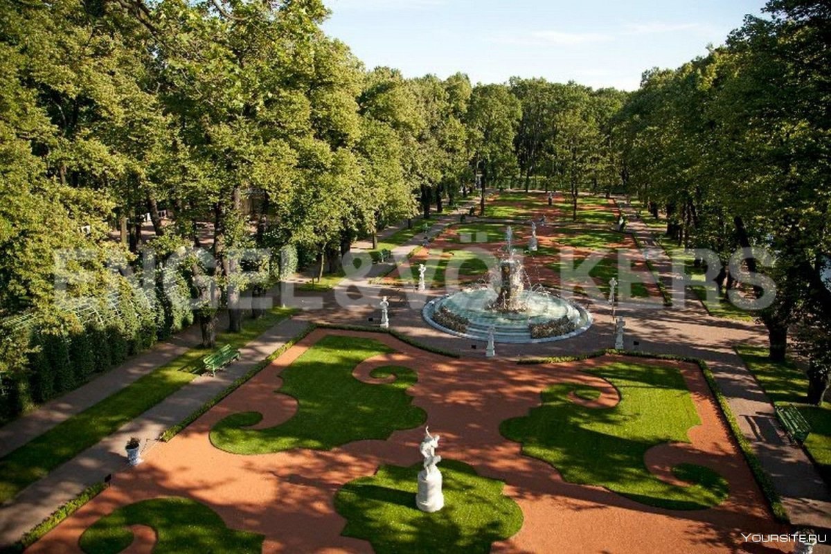 Летний сад в Санкт-Петербур