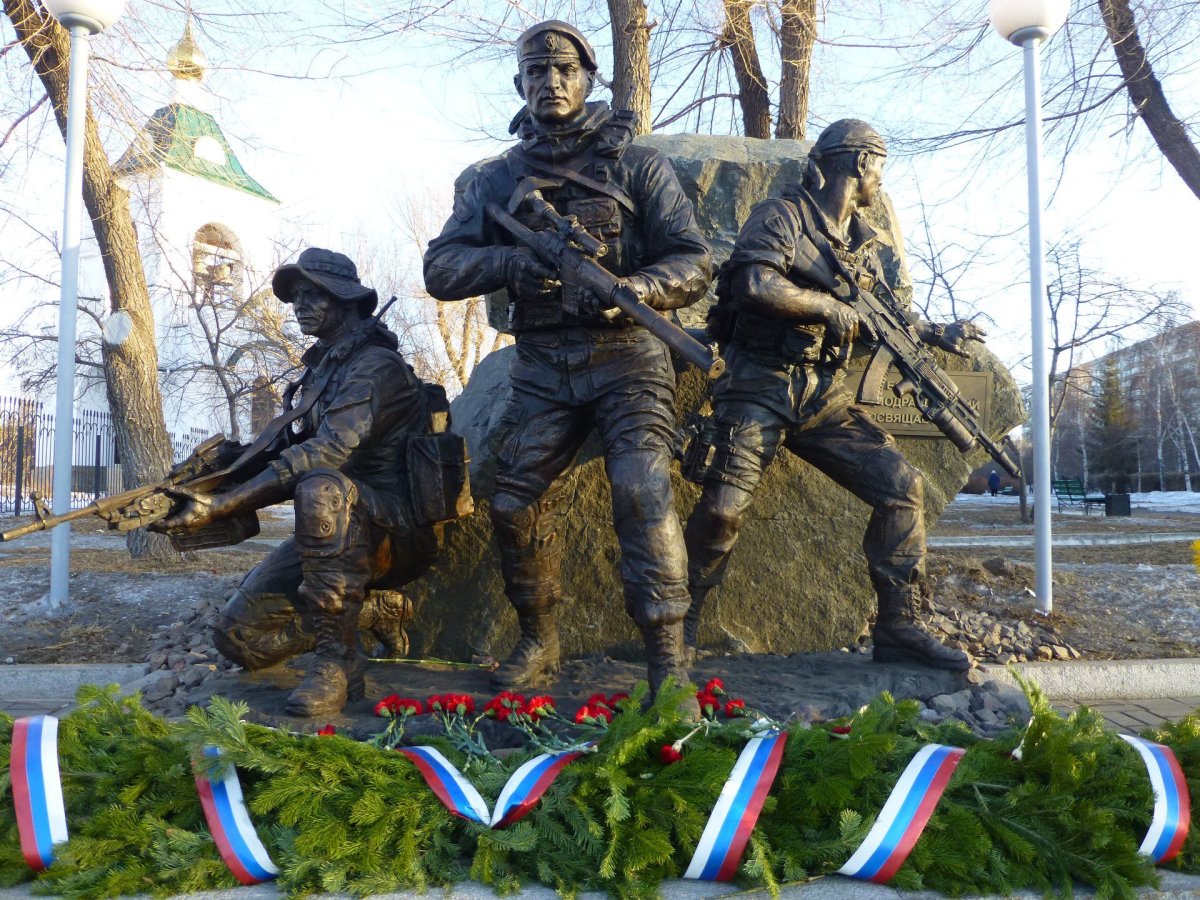 Памятник бойцам спецподразделений Красноярск
