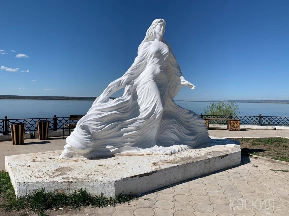 Памятник реке Лене