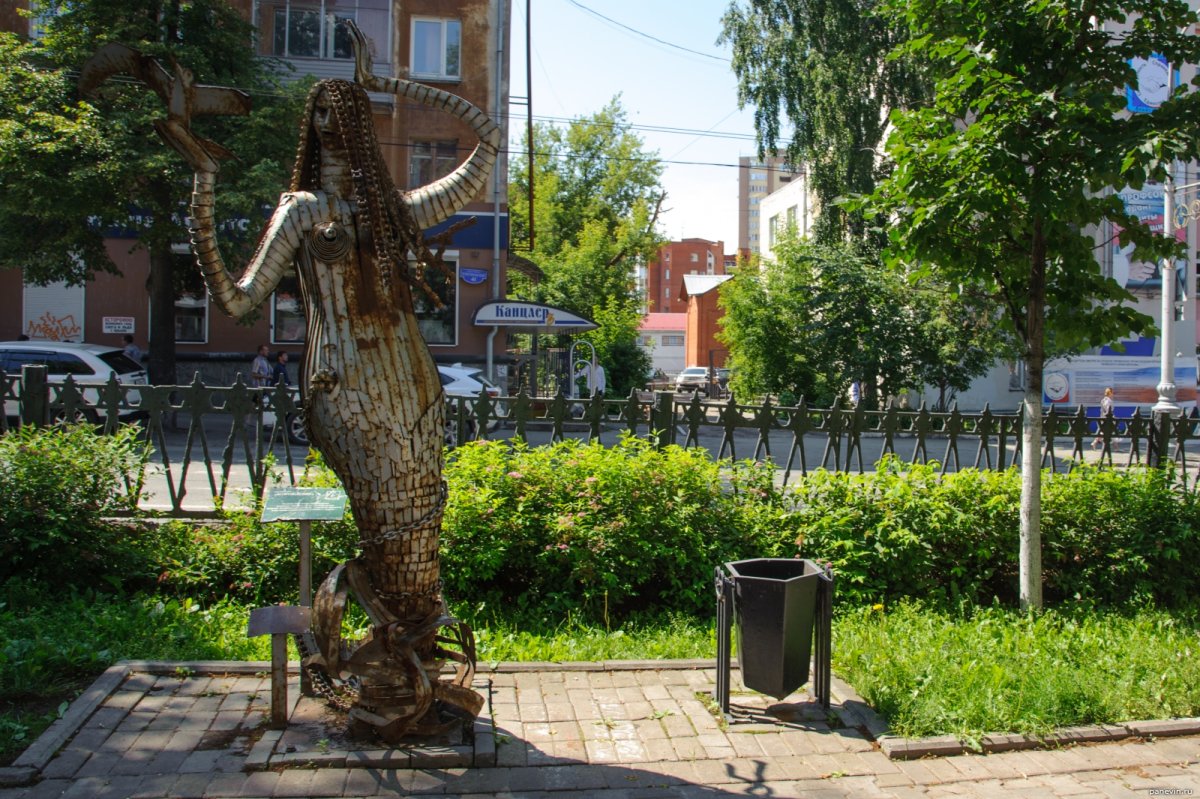 Возрождение Камы скульптура