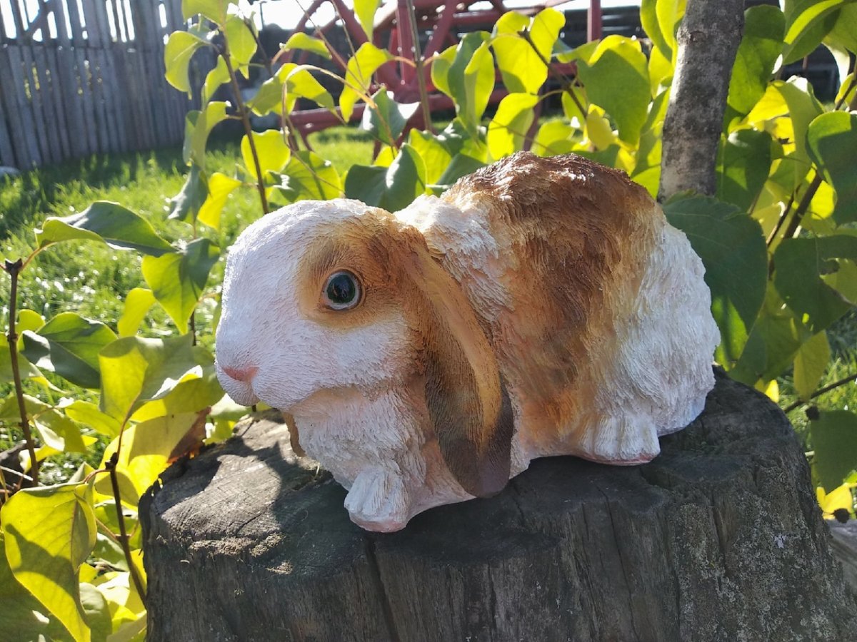 Садовая фигура кролик