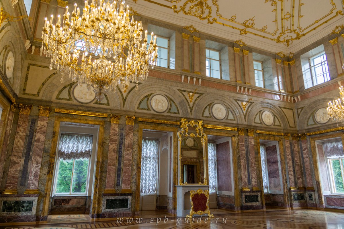 Мраморный дворец Ротонда