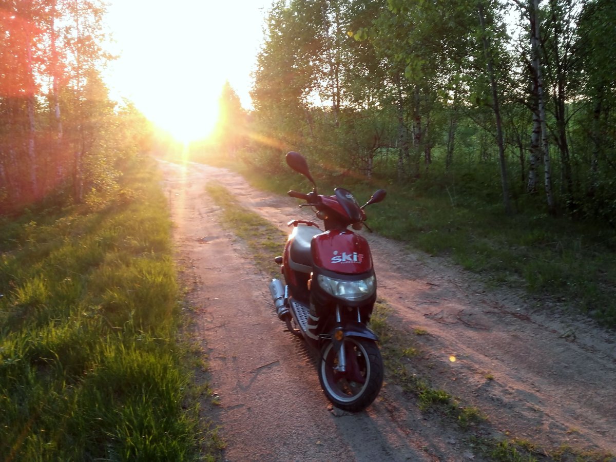 Скутер в деревне