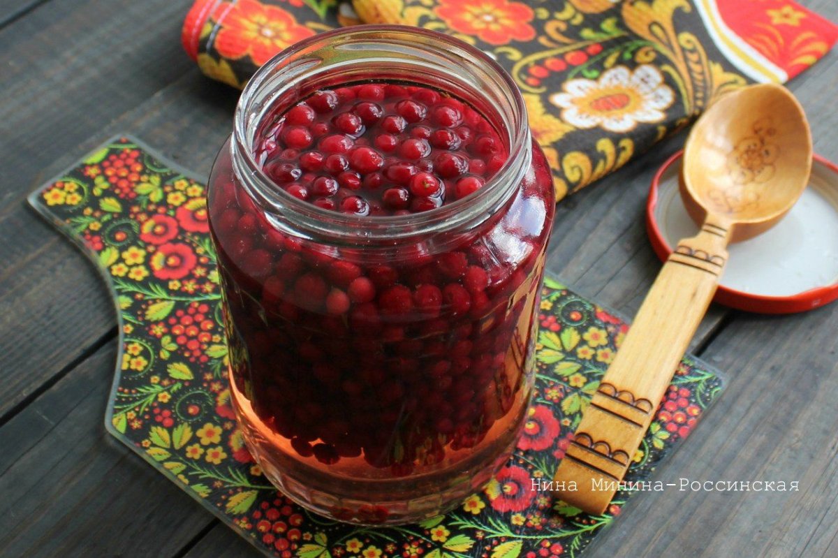 Моченая брусника