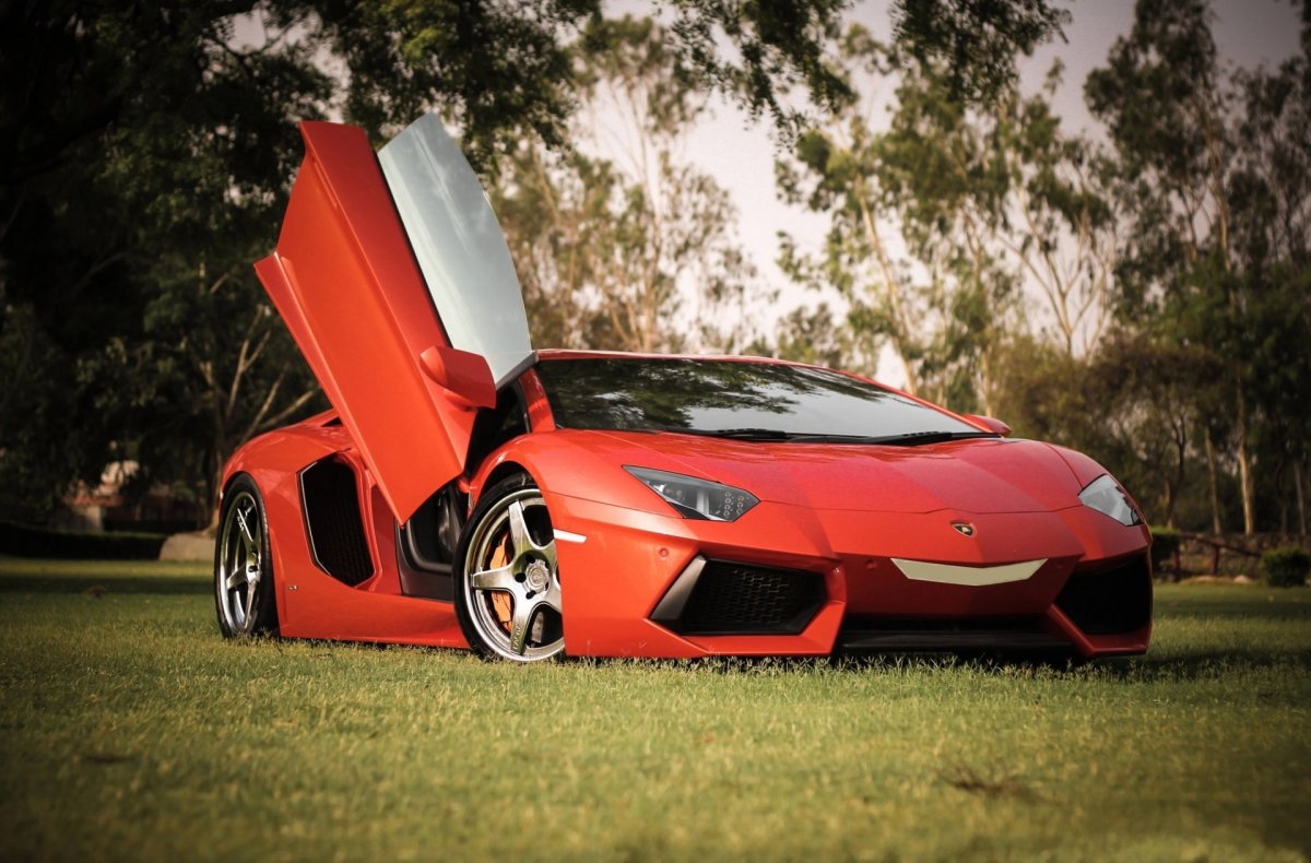 Lamborghini Aventador lp700-4
