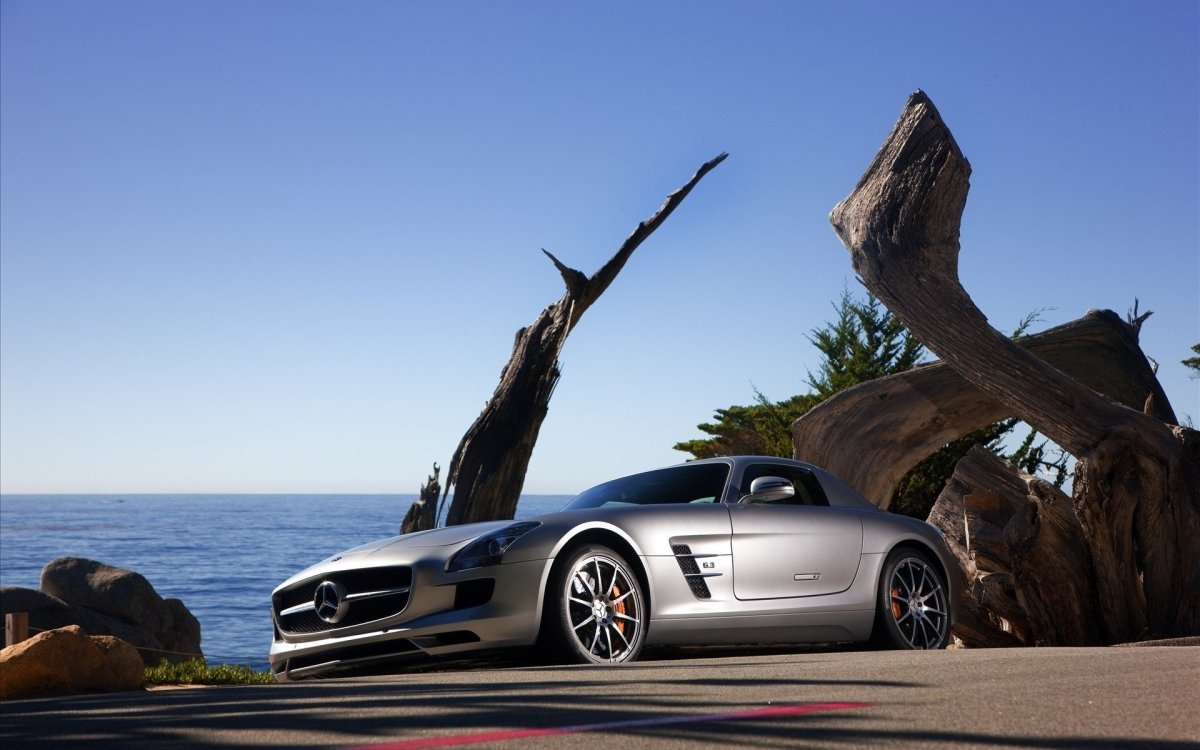 Mercedes SLS AMG Wallpaper