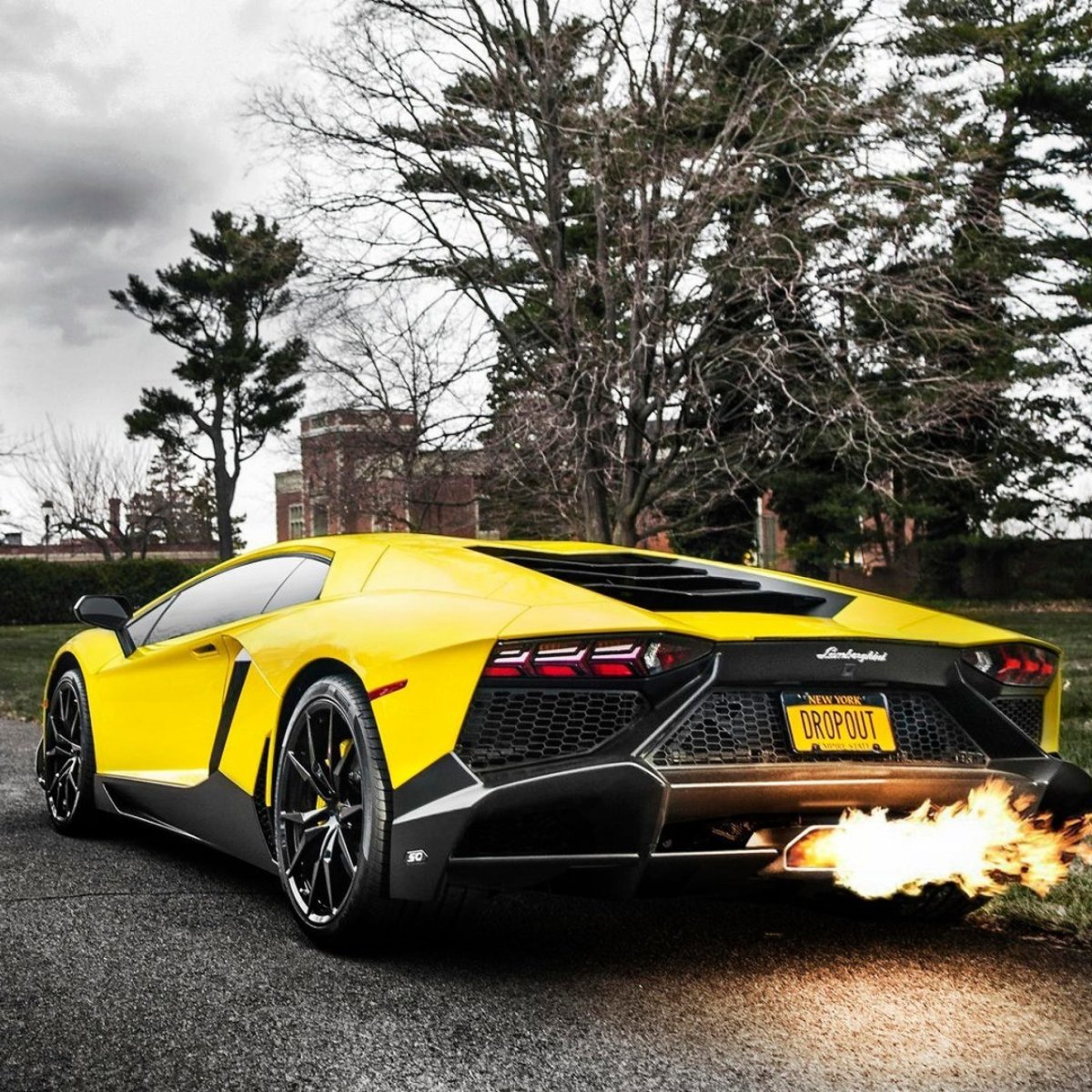 Lamborghini Aventador lp720-4