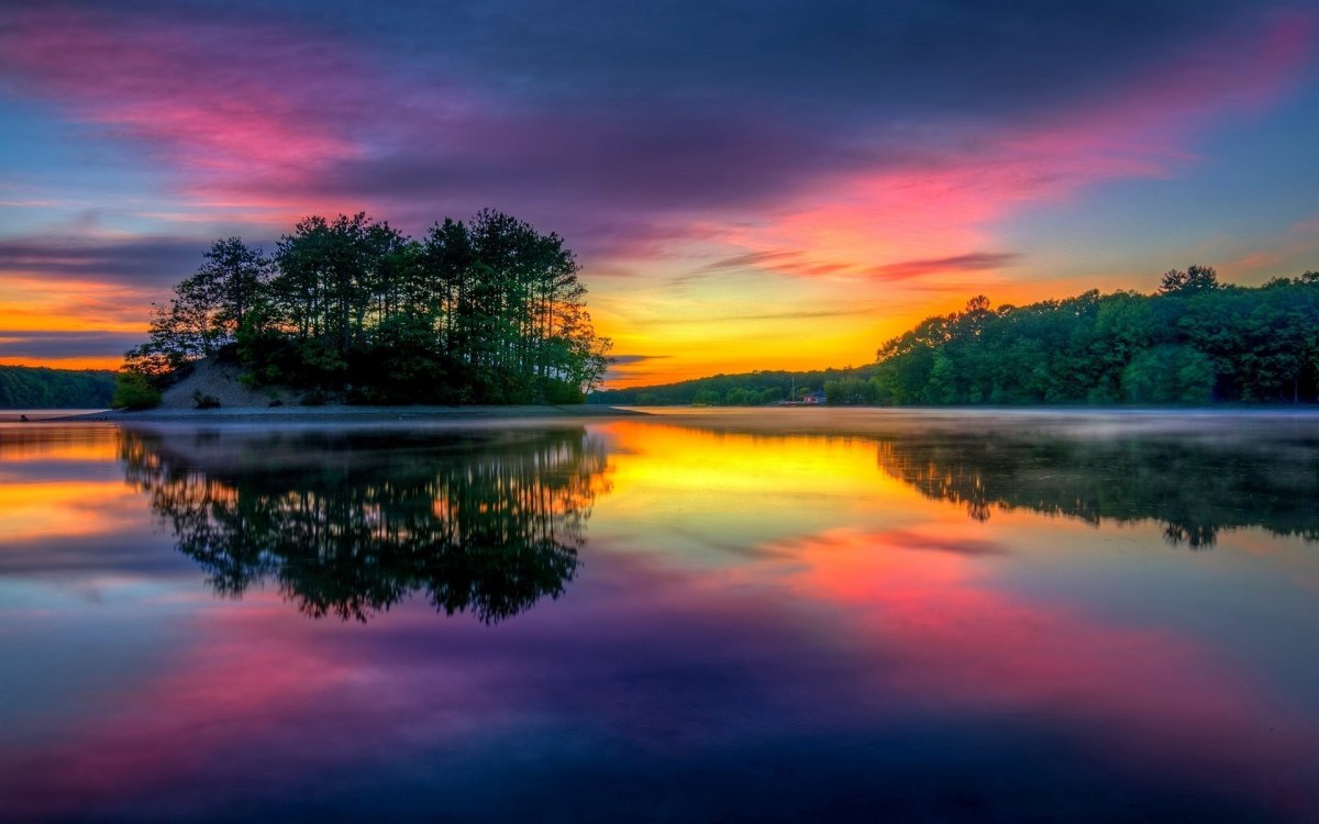 Яркая природа
