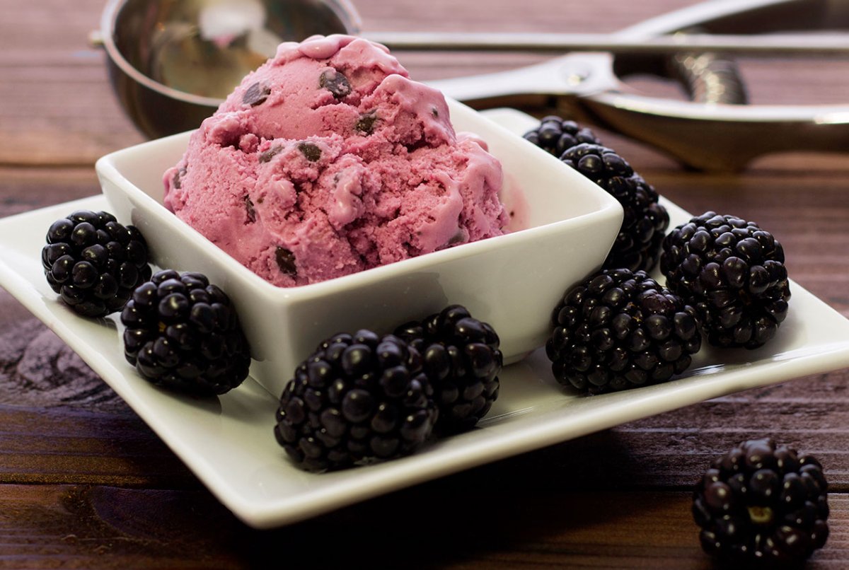 BLACKBERRY Ice Cream