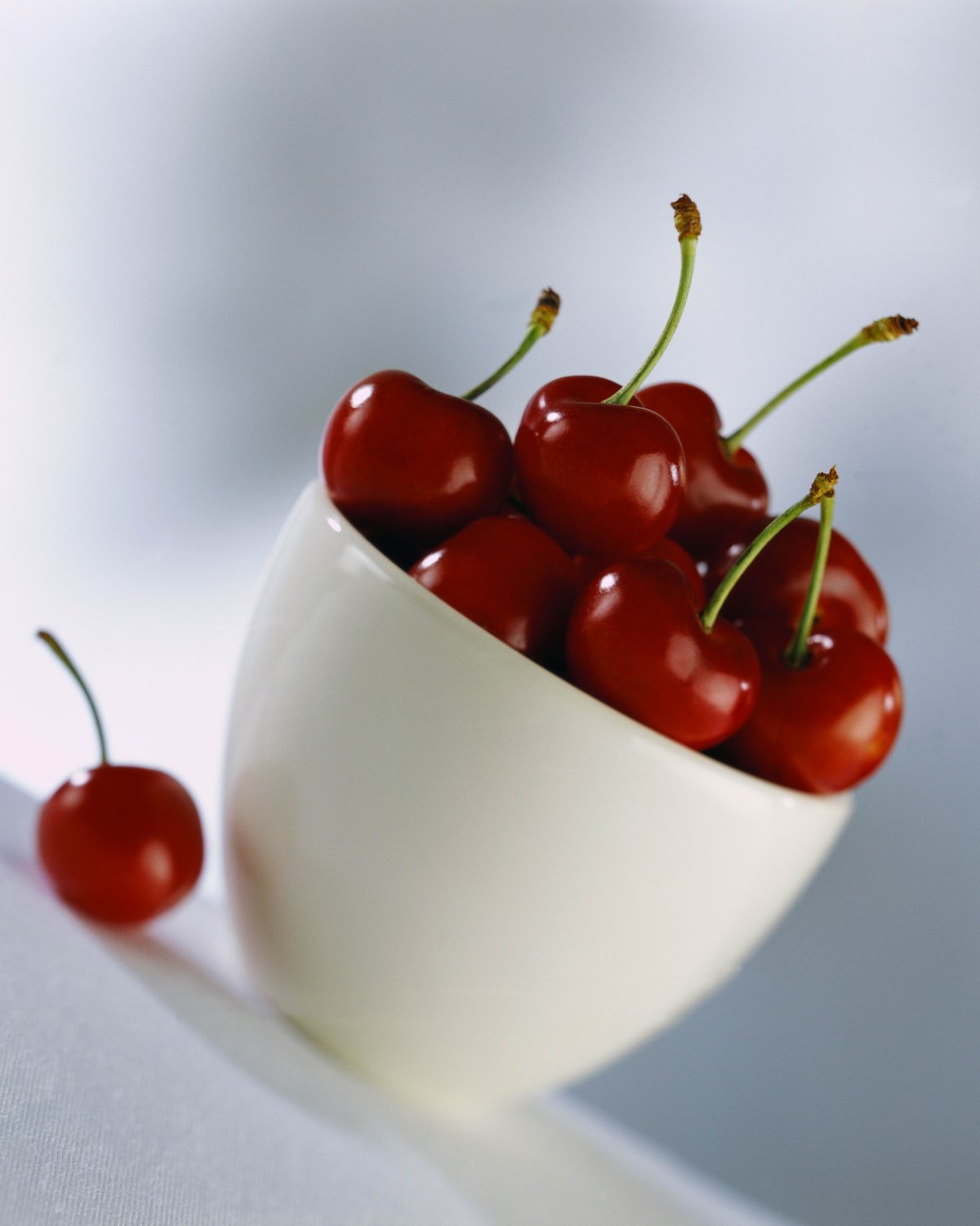 Черешня в чашке