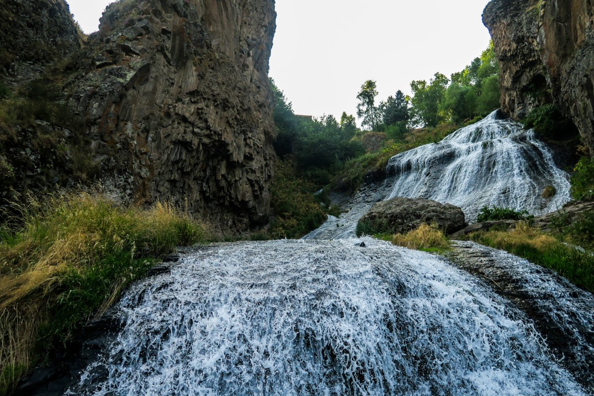 Водопад Сари хосор