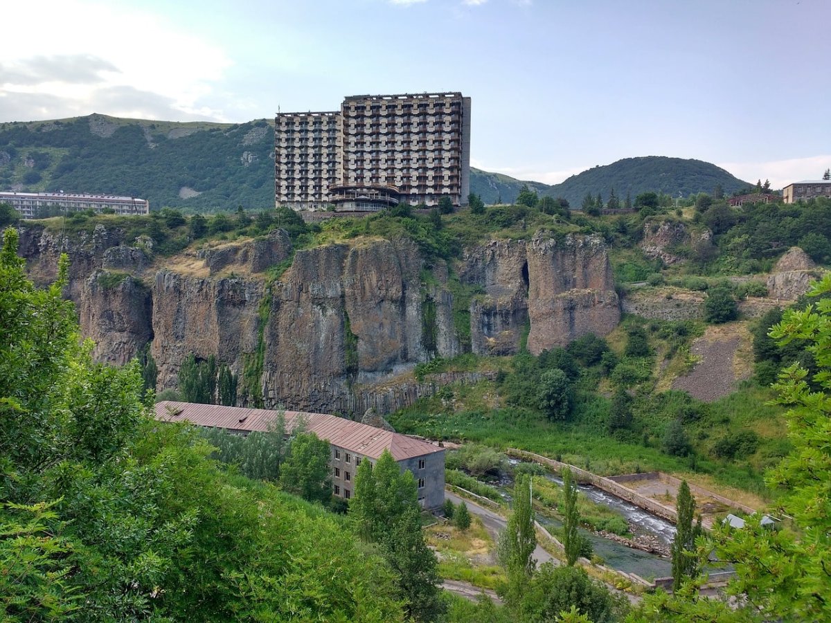 Гладзор Джермук