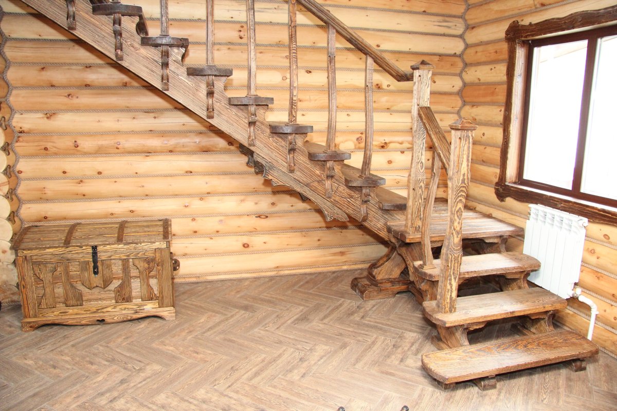 Лестница под старину