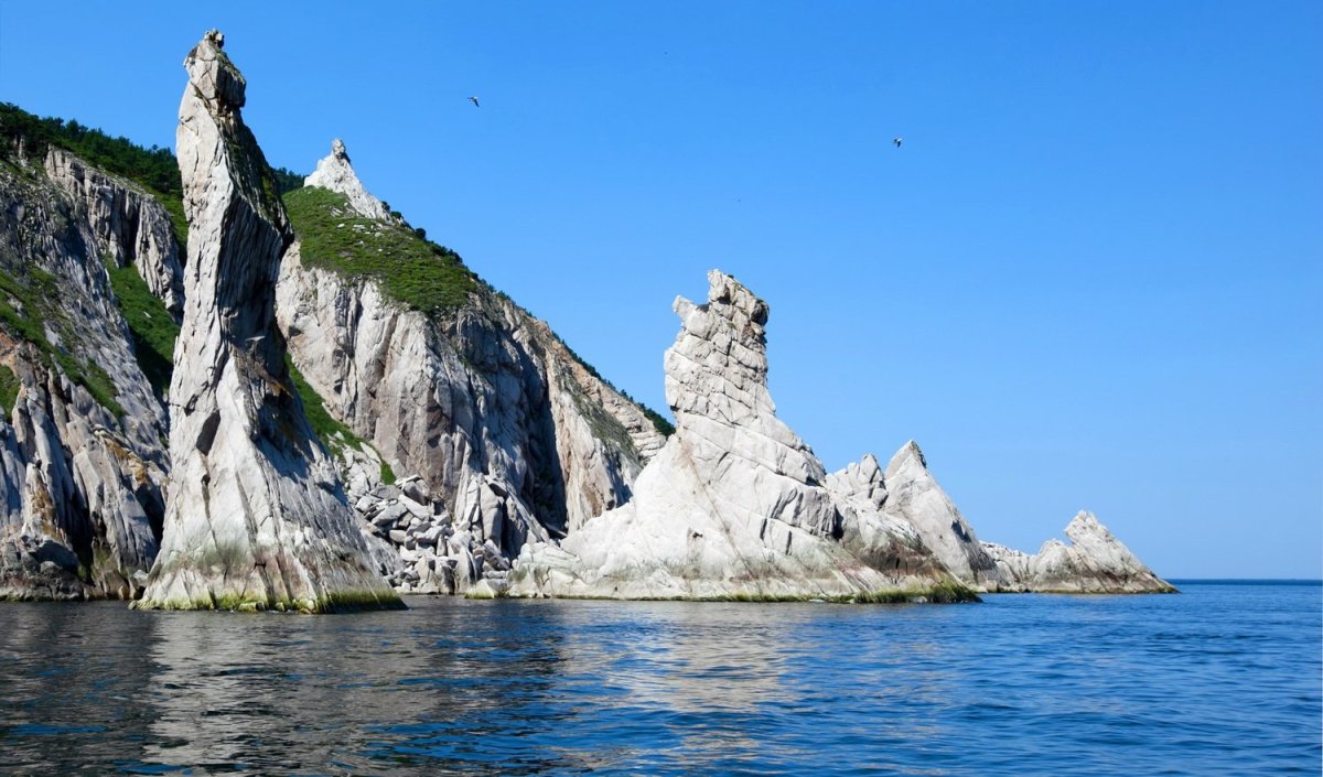 Шантарские острова Кекуры