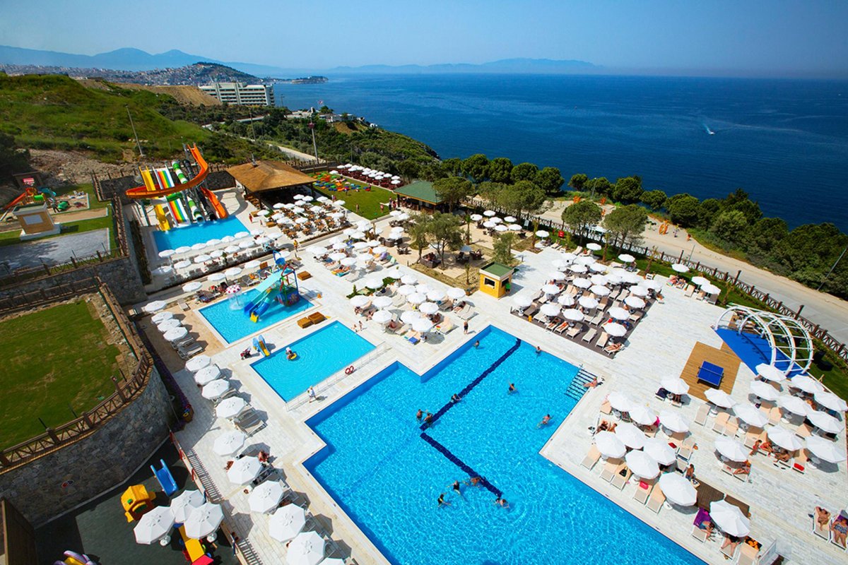 Отель Ramada Resort by Wyndham Kusadasi & Golf