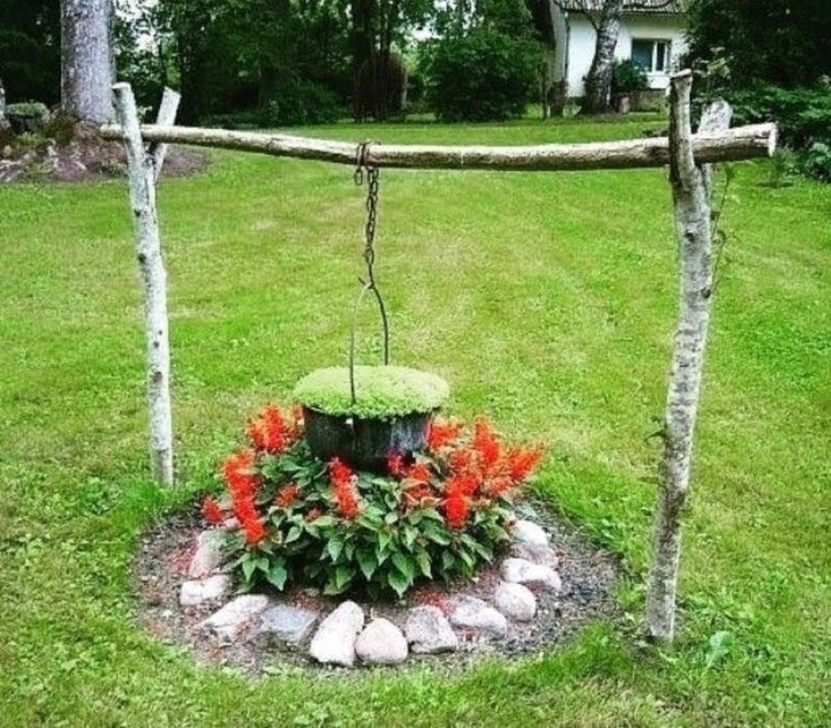 Клумба в виде костра