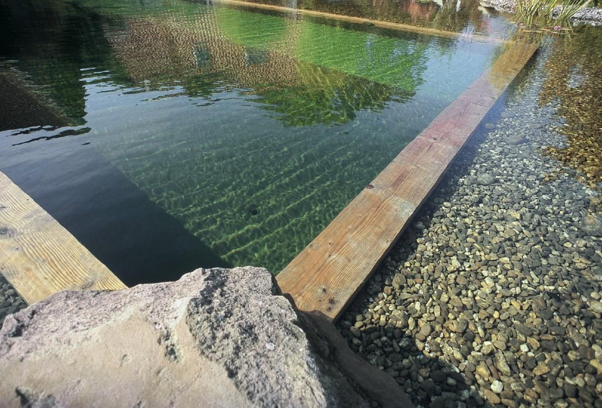 Перелив для водоема