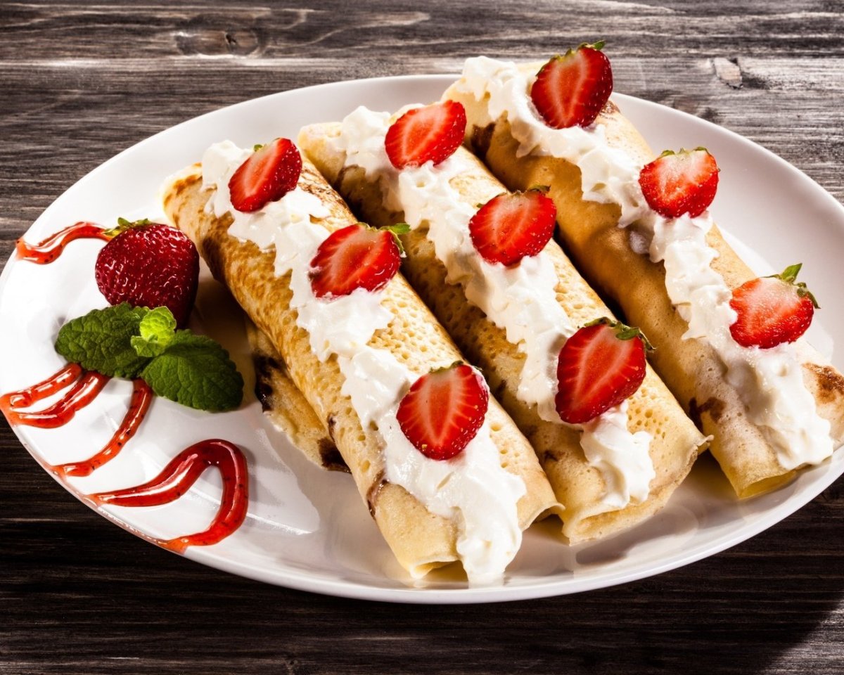 Блинчики с клубникой