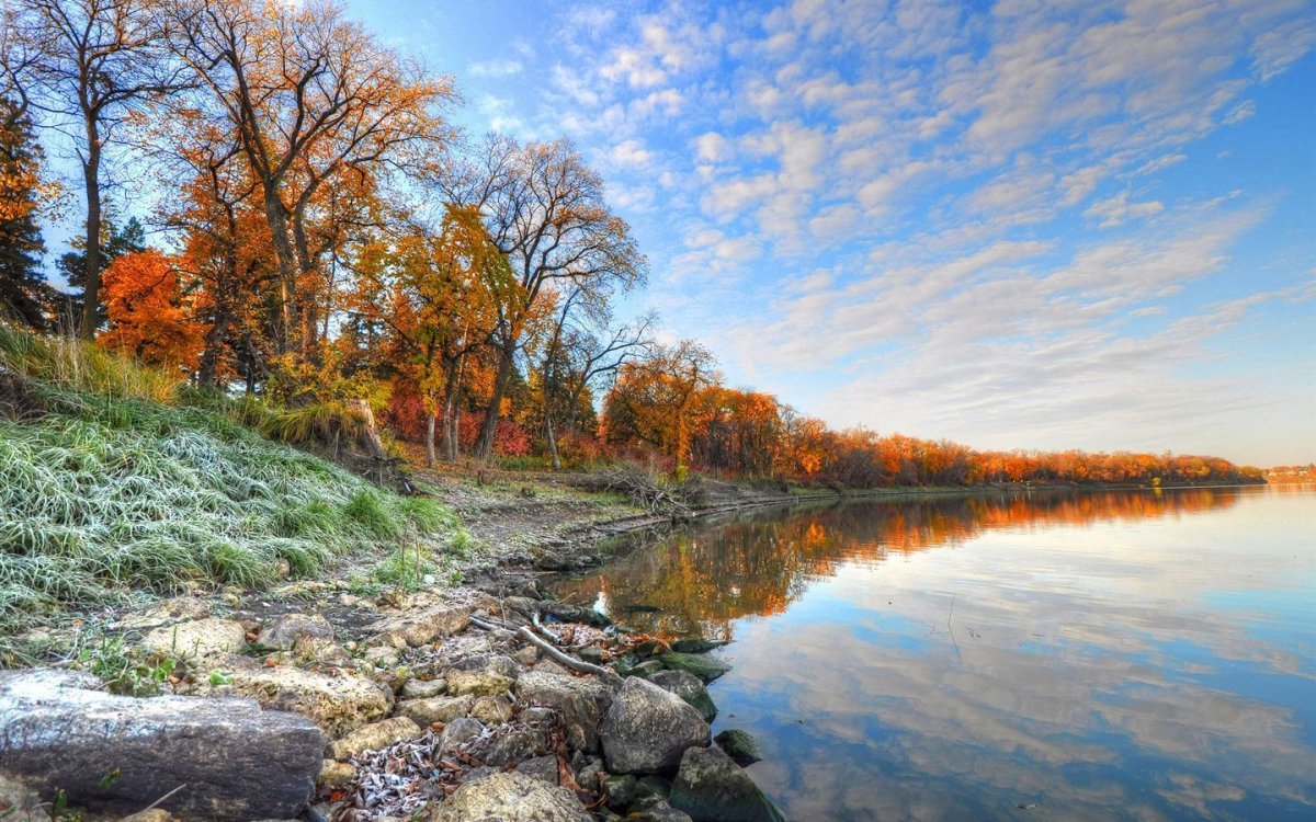 Осень река