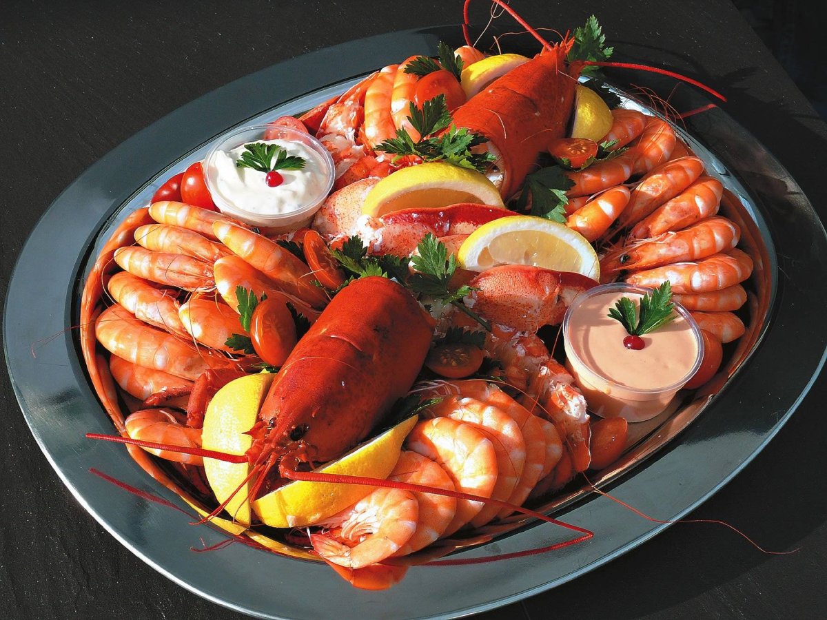 Морепродукты Омар лангуст
