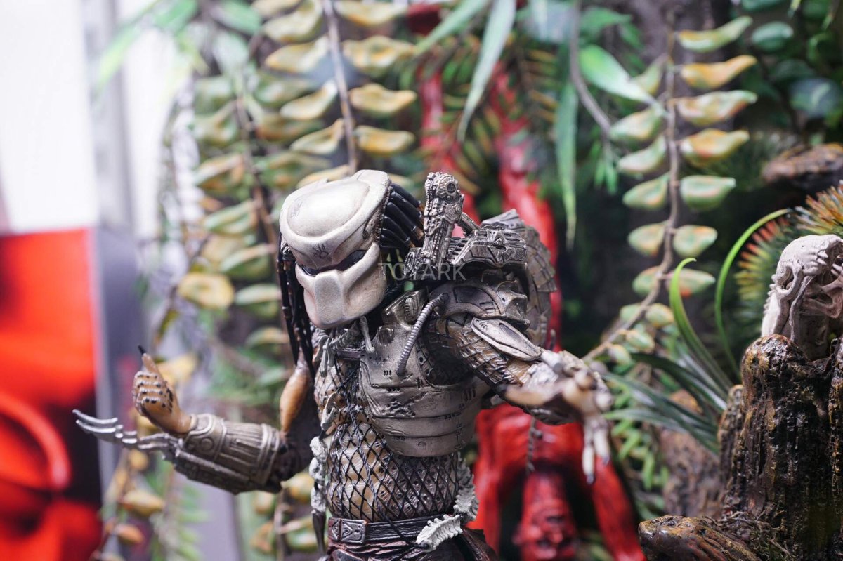 NECA вся линейка хищников