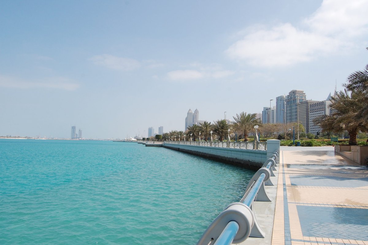 Набережная Corniche Абу Даби