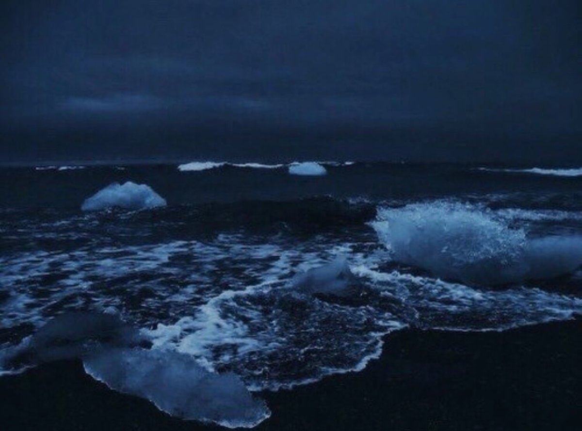 Темное море