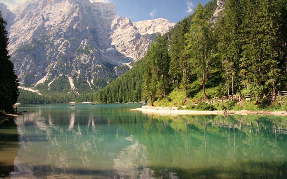 Озеро Брайес Lago di Braies
