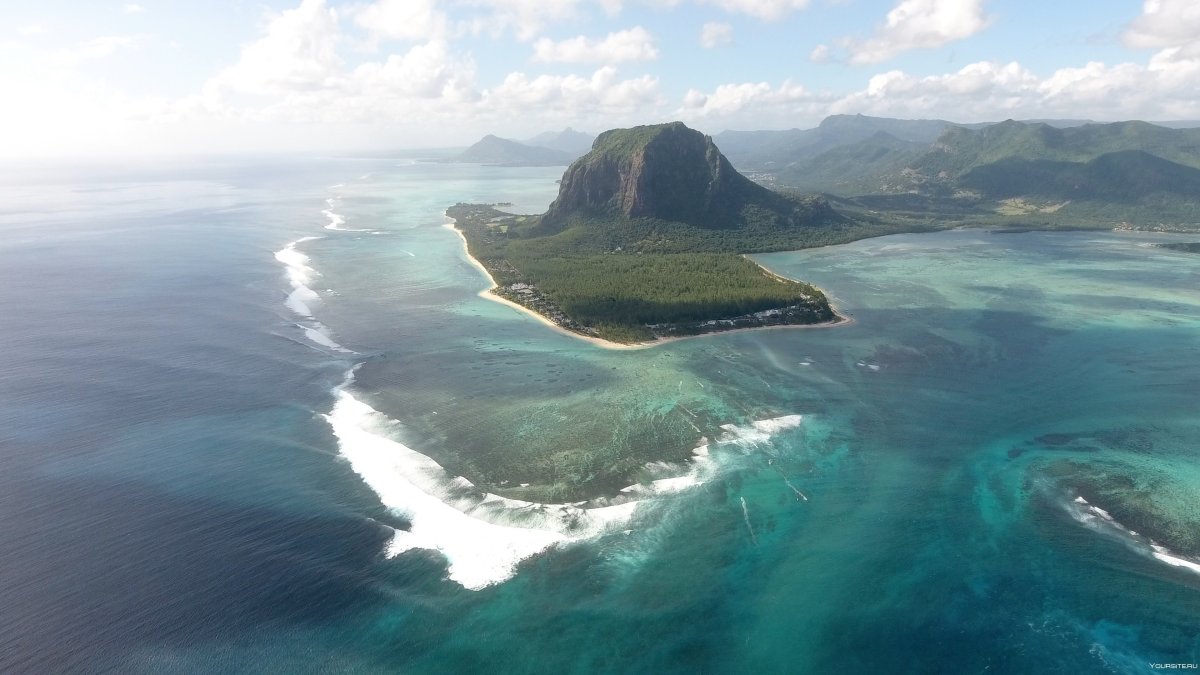 Подводный водопад (Underwater Waterfall), о. Маврикий (Mauritius)