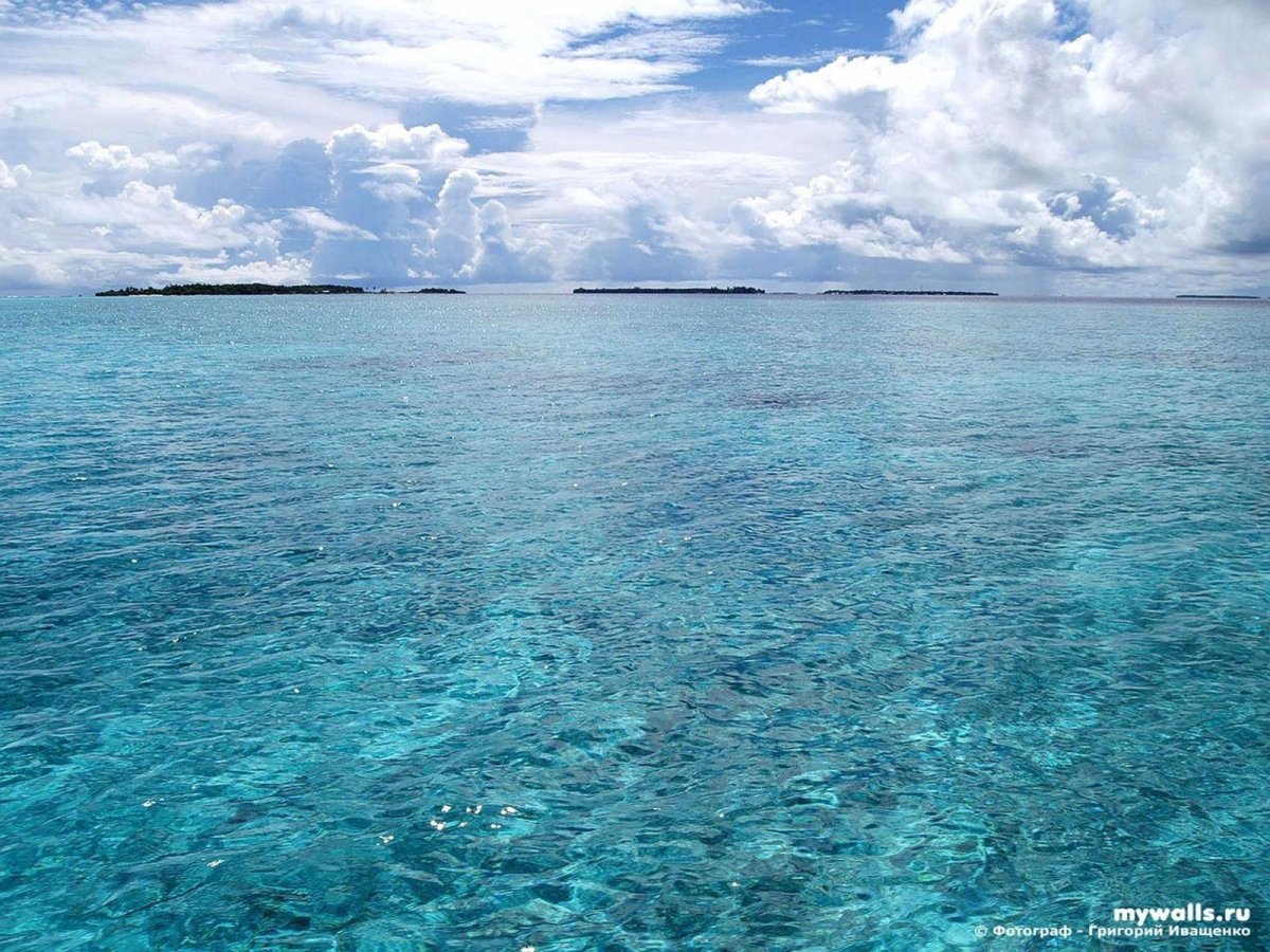 Водная гладь моря