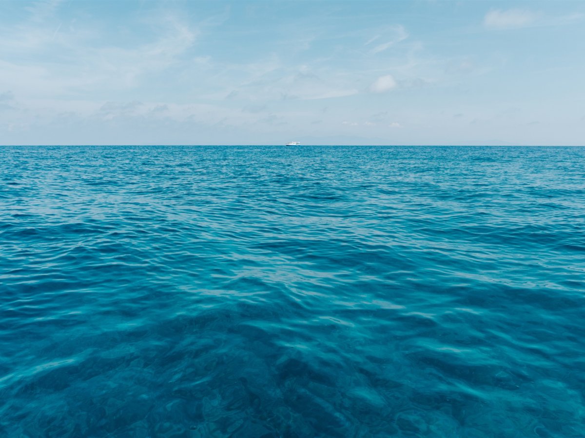 Голубое море обои