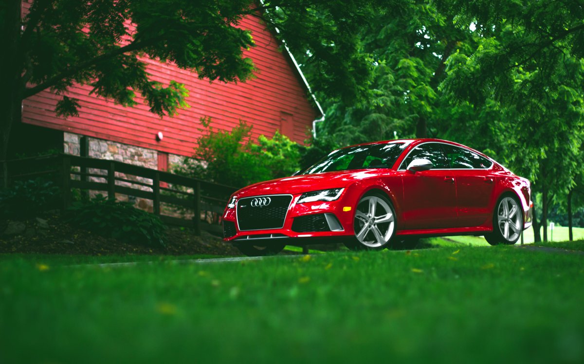 Audi rs7 Red