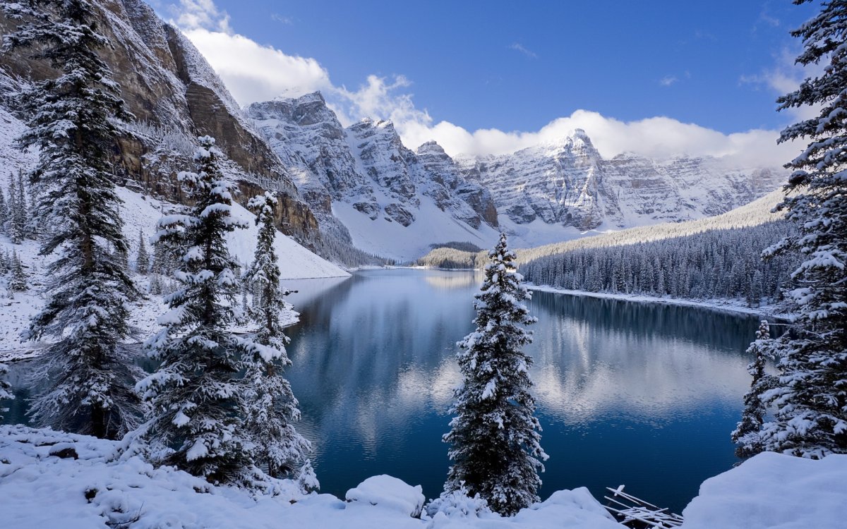 Озеро Морейн, Канада Winter