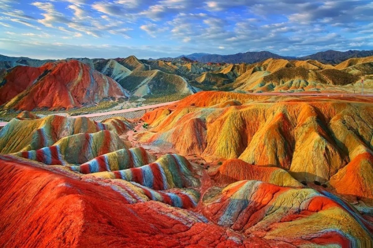 Чжанъе Данксиа