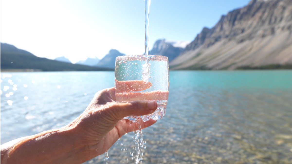 Кристально чистая питьевая вода