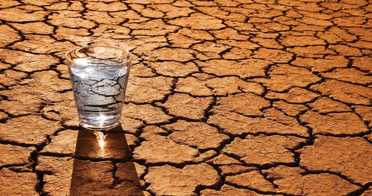 Столкнутся с нехваткой воды фон