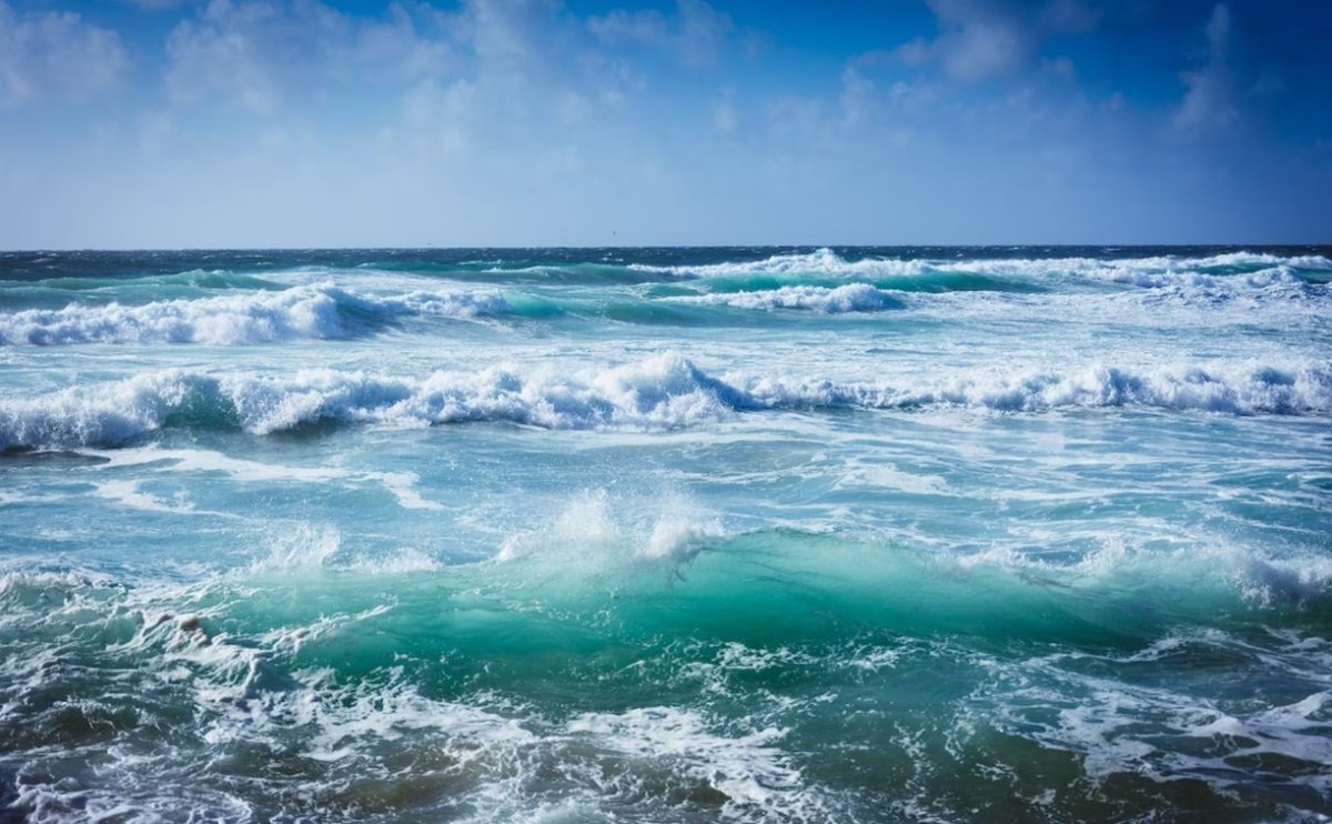 Море вода