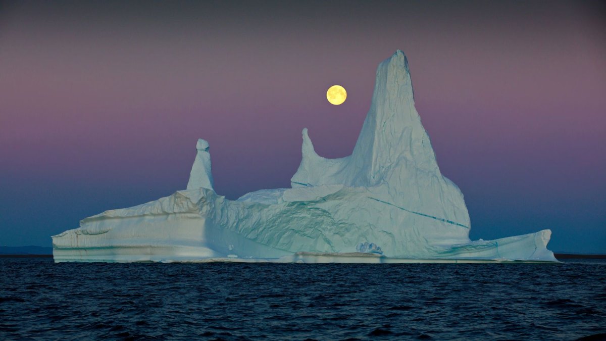 Скульптура мать моря Гренландия
