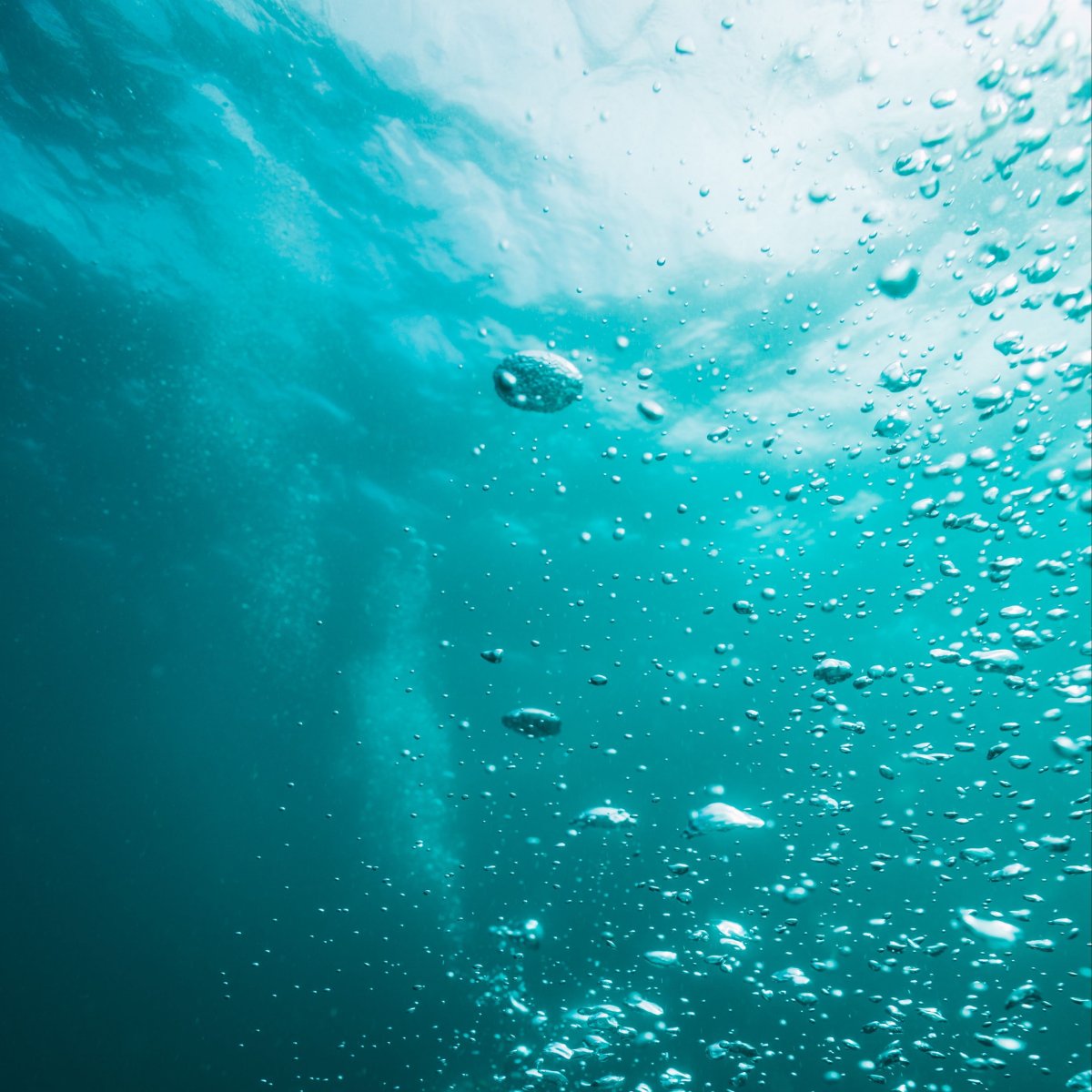 Под водой