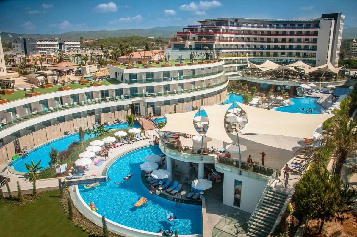 Long Beach Resort & Spa 5*