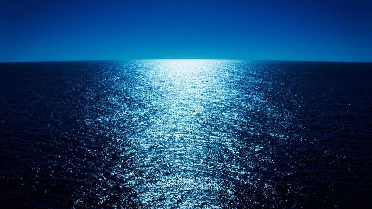 Синее море