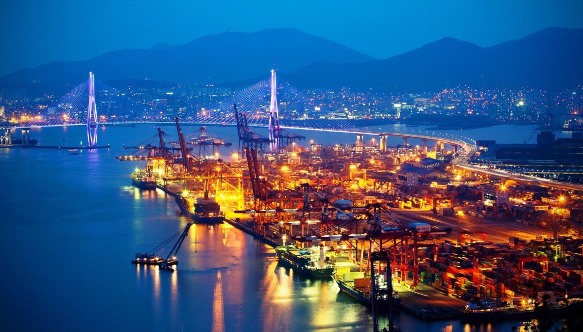 Порт в Корее Busan