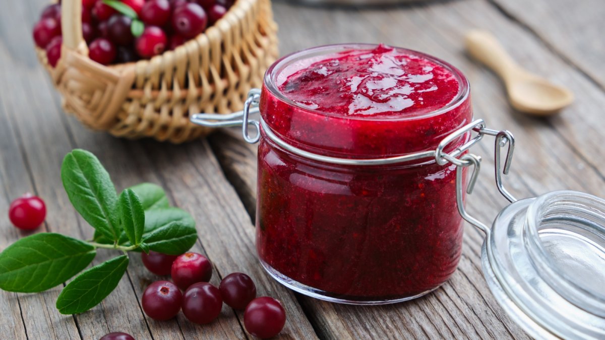 Вишневое варенье с апельсином
