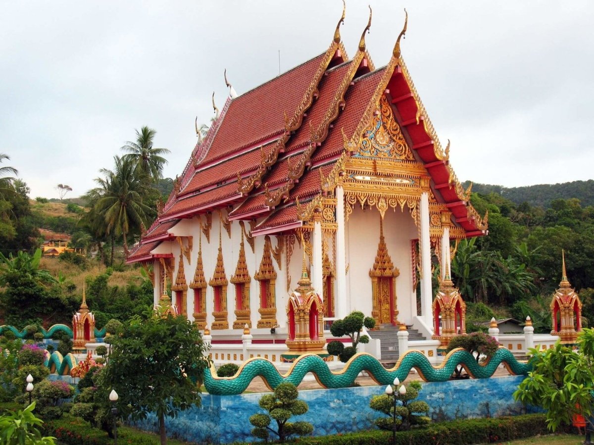 Храм wat Karon