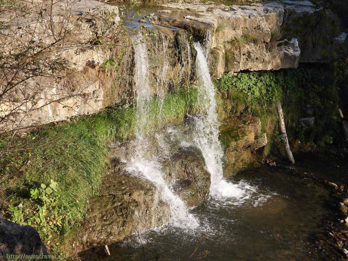 Лермонтовская скала водопад Кисловодск