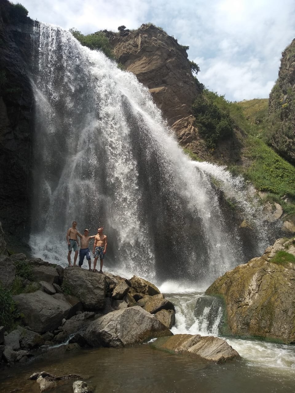 Шакинский водопад Армения