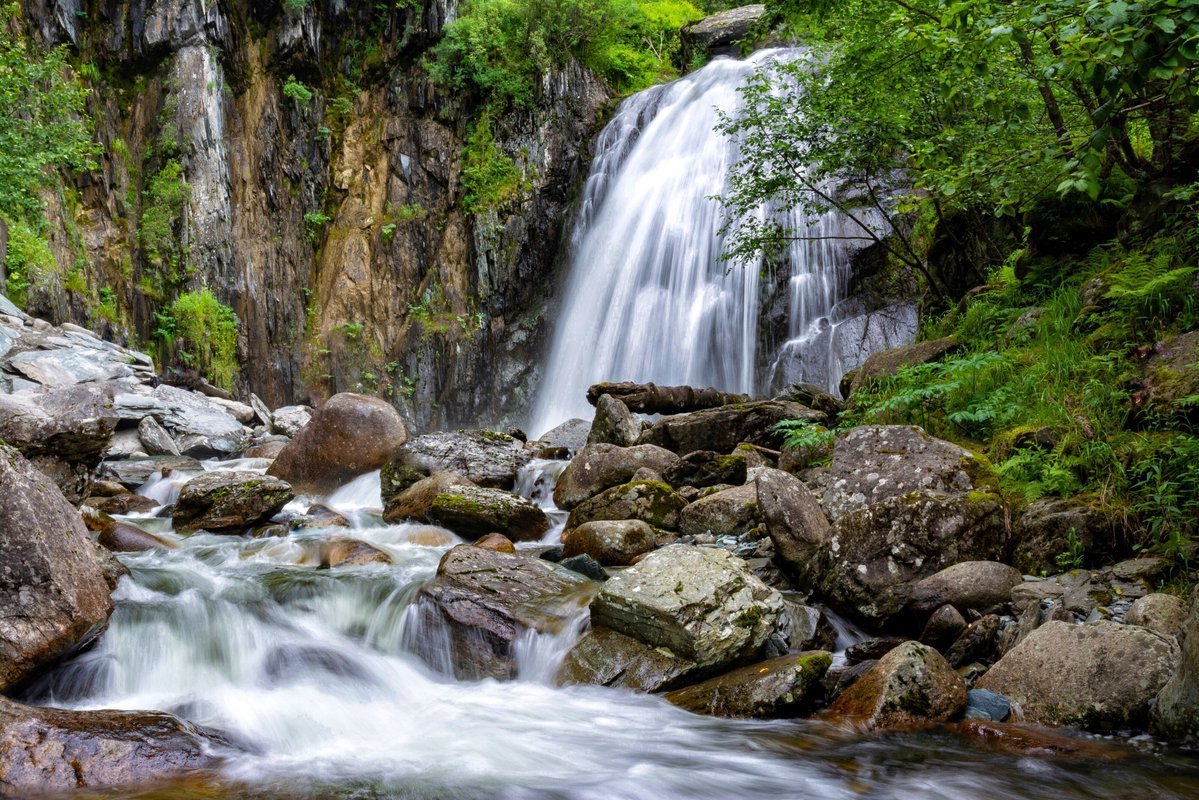 Корбу водопад горный Алтай