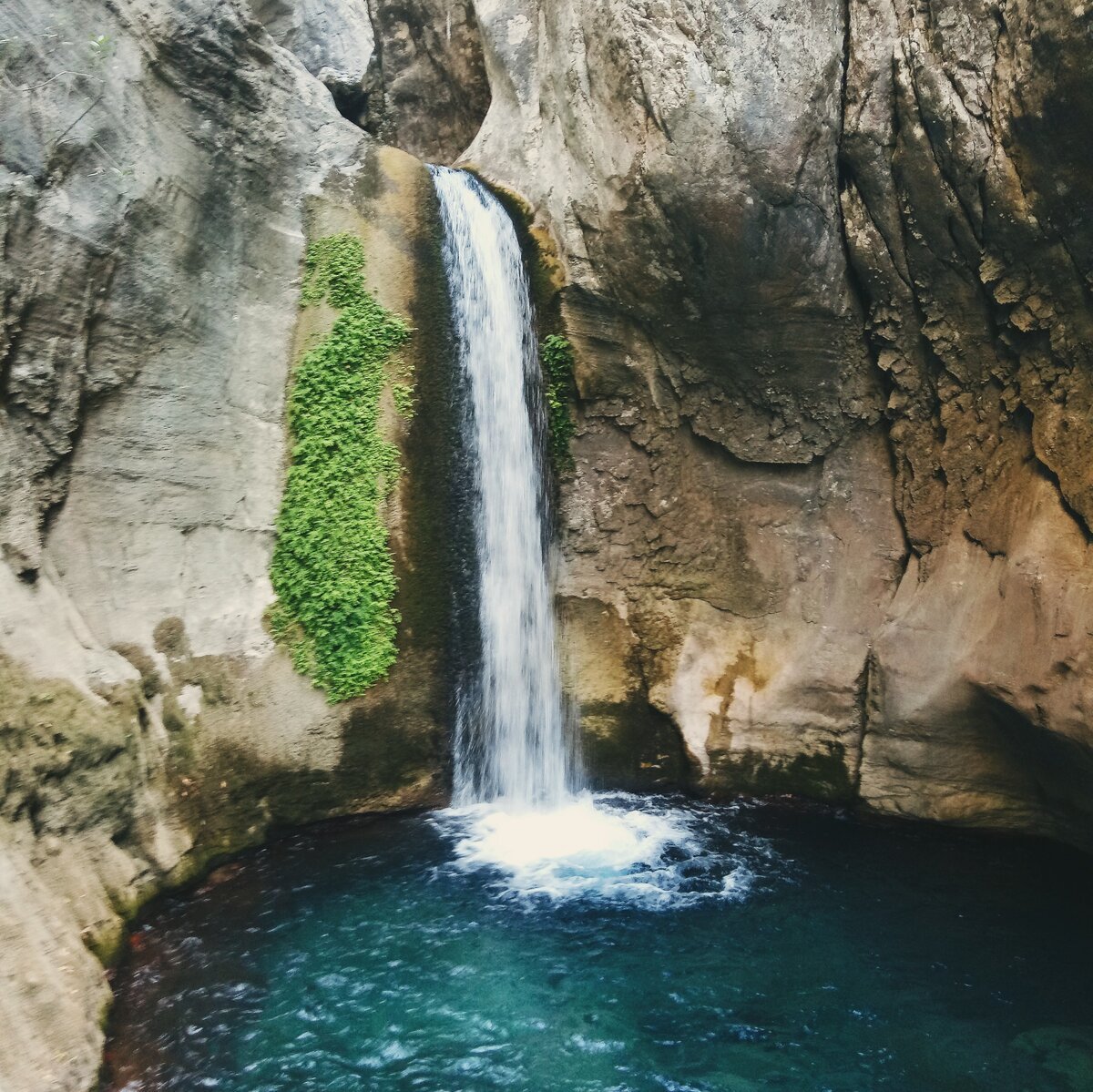 Агарский водопад