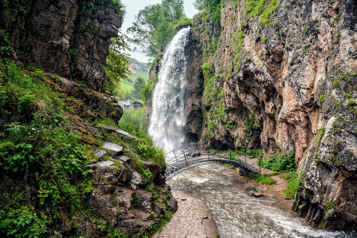 Медовые водопады в Кисловодске Кисловодск